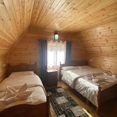 Highlander House